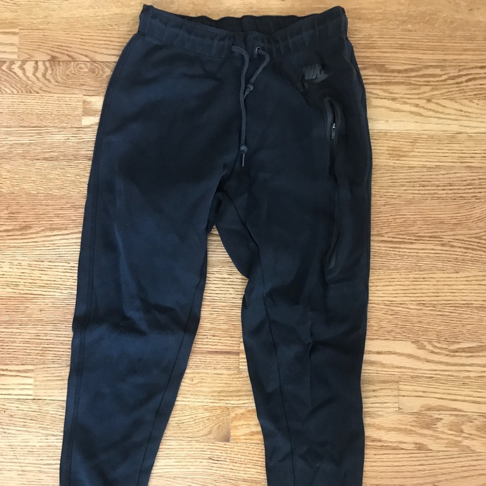 Nike tech fleece sweats. Size Xs